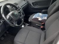 Gebraucht Skoda Roomster Noire 86 PS (63 kW) 2013 Weiß Van / Kleinbus