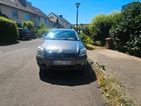 Gebraucht Toyota Avensis 129 PS (94 kW) 2004 Grau Kombi