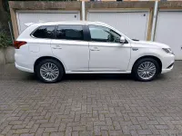 Gebraucht Mitsubishi Outlander P-HEV 224 PS (164 kW) 2020 Weiß SUV