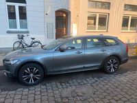 Gebraucht Volvo V90 CC 190 PS (139 kW) 2019 Grau Kombi