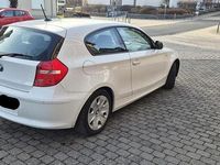 Gebraucht BMW 116 122 PS (89 kW) 2012 Weiß Kleinwagen