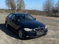 Gebraucht BMW 320 150 PS (110 kW) 2006 Blau Limousine