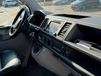 Gebraucht VW Transporter 199 PS (146 kW) 2018 Weiß Van