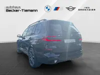 Neu BMW X7 Exclusive 352 PS (258 kW) 2026 Carbonschwarz metallic SUV