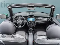 Używany Mini Cooper Classic 136 KM (100 kW) 2021 Zielony Hatchback