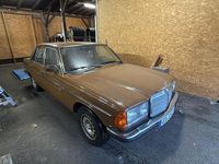 Gebraucht Mercedes E280 185 PS (136 kW) 1981 Braun Limousine