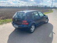 Gebraucht VW Golf IV 75 PS (55 kW) 2001 Blau Kleinwagen