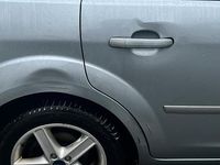 Gebraucht Ford Focus Ghia 116 PS (85 kW) 2005 Silber Kombi