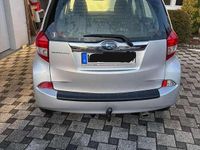 Gebraucht Subaru Trezia Active 90 PS (66 kW) 2013 Silber Kleinwagen