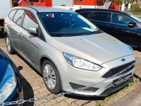 Gebraucht Ford Focus Trend 120 PS (88 kW) 2016 Grau Kombi