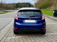 Gebraucht Ford Fiesta SYNC Edition 101 PS (74 kW) 2013 Blau Kleinwagen