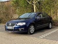 Gebraucht VW Passat Highline 150 PS (110 kW) 2005 Blau Limousine