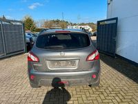 Gebraucht Nissan Qashqai 141 PS (103 kW) 2013 Grau SUV