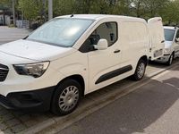 Second-hand Opel Combo 2019 Alb Monovolum