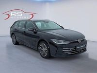 Gebraucht VW Passat Elegance 150 PS (110 kW) 2025 Schwarz Kombi