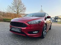 Gebraucht Ford Focus ST-Line 182 PS (133 kW) 2018 Rot Limousine