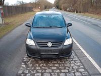 Gebraucht VW Fox 54 PS (39 kW) 2007 Schwarz Kleinwagen