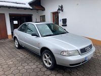 Używany Audi A4 125 KM (91 kW) 1995 Srebrny Sedan/Limuzyna