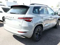Neu Skoda Karoq SportLine 150 PS (110 kW) 2025 Stahlgrau SUV