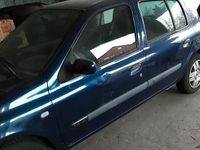 Gebraucht Renault Clio II 75 PS (55 kW) 2003 Blau Kleinwagen