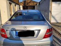 Gebraucht Mercedes C180 156 PS (114 kW) 2011 Silber Coupé