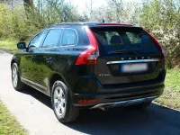 Second-hand Volvo XC60 Kinetic 136 CP (100 kW) 2013 Negru SUV