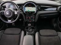 Gebraucht Mini John Cooper Works 136 PS (100 kW) 2021 Chili red uni Kleinwagen