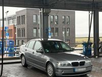 Gebraucht BMW 318 143 PS (105 kW) 2001 Silber Limousine