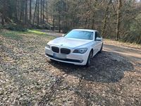 Gebraucht BMW 730 245 PS (180 kW) 2011 Weiß Limousine