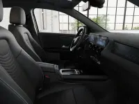 Gebraucht Mercedes GLA200 150 PS (110 kW) 2023 Schwarz SUV