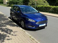 Gebraucht Ford Focus Titanium 125 PS (91 kW) 2017 Blau Kombi