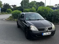 Używany Renault Clio II Authentique 58 KM (42 kW) 2004 Czarny Sedan/Limuzyna