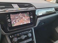 Używany VW Touran 110 KM (80 kW) 2017 Beżowy Minivan