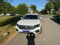 Gebraucht VW Touareg 231 PS (169 kW) 2019 Weiß SUV