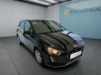 Gebraucht Hyundai i20 101 PS (74 kW) 2025 Schwarz Kleinwagen