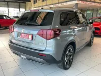 Gebraucht Suzuki Vitara Comfort+ 129 PS (94 kW) 2023 Galactic gray metallic SUV