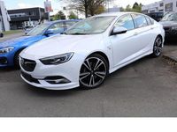 Usado Opel Insignia Dynamic 260 HP (191 kW) 2017 Branco Sedan