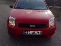 Gebraucht Ford Fusion Ambiente 80 PS (58 kW) 2004 Rot Kleinwagen