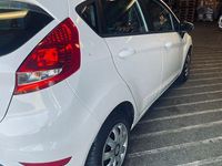 Gebraucht Ford Fiesta Trend 75 PS (55 kW) 2009 Weiß Kleinwagen