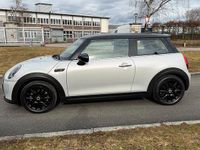 Gebraucht Mini Cooper SE Classic 135 kW (184 PS) 2022 Weiß Kleinwagen