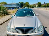 Gebraucht Mercedes E200 163 PS (119 kW) 2005 Gold Limousine