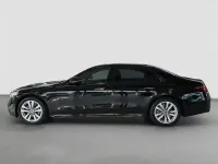 Gebraucht Mercedes S500 449 PS (330 kW) 2025 Metalliclack obsidianschwarz (metallic) Limousine