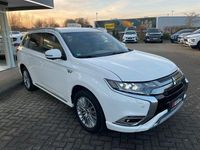 Gebraucht Mitsubishi Outlander P-HEV Spirit+ 224 PS (164 kW) 2021 Weiß SUV