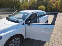 Gebraucht Volvo V40 CC Momentum 150 PS (110 kW) 2013 Weiß Kombi