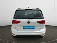 Gebraucht VW Touran Comfortline 150 PS (110 kW) 2023 Van / Kleinbus