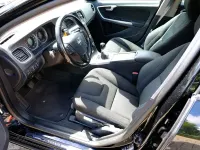 Gebraucht Volvo V60 Kinetic 150 PS (110 kW) 2011 Schwarz Kombi