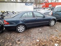 Gebraucht Mercedes C180 Classic 143 PS (105 kW) 2003 Schwarz Limousine