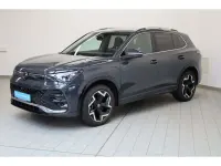 Gebraucht VW Tiguan R-line 204 PS (150 kW) 2024 Grau SUV