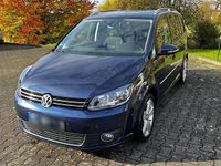 Gebraucht VW Touran Highline 140 PS (102 kW) 2012 Blau Van / Kleinbus