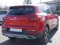 Gebraucht Renault Kadjar LIMITED 140 PS (102 kW) 2019 Rot SUV